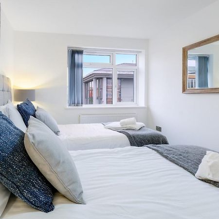 St Martins 2 Bedroom Apartments In Ruislip By 360 Stays Exterior foto