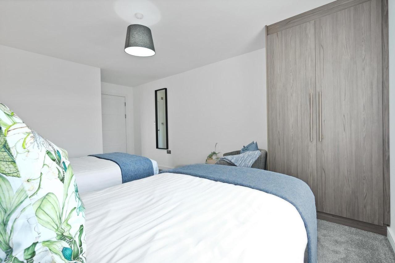 St Martins 2 Bedroom Apartments In Ruislip By 360 Stays Exterior foto