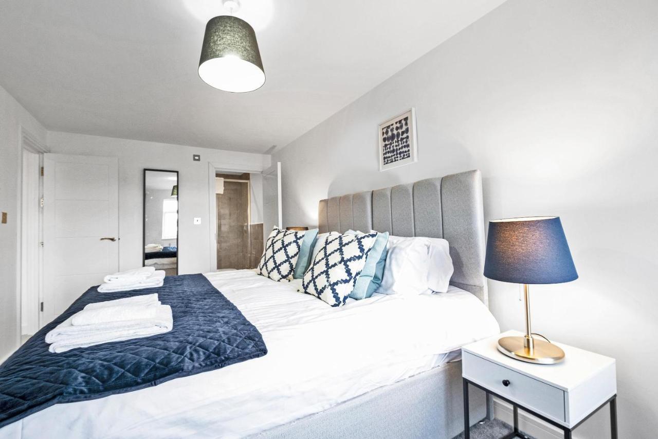 St Martins 2 Bedroom Apartments In Ruislip By 360 Stays Exterior foto