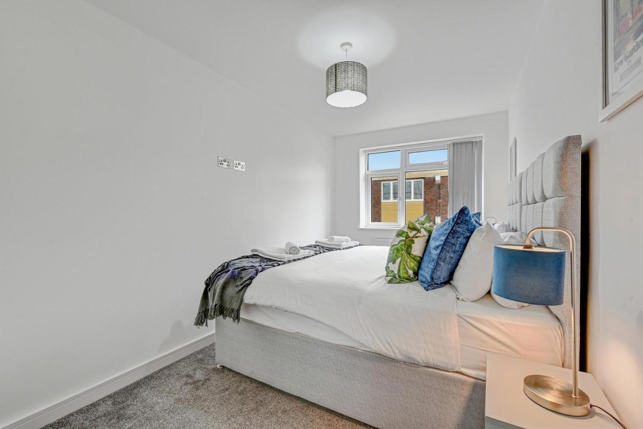 St Martins 2 Bedroom Apartments In Ruislip By 360 Stays Exterior foto