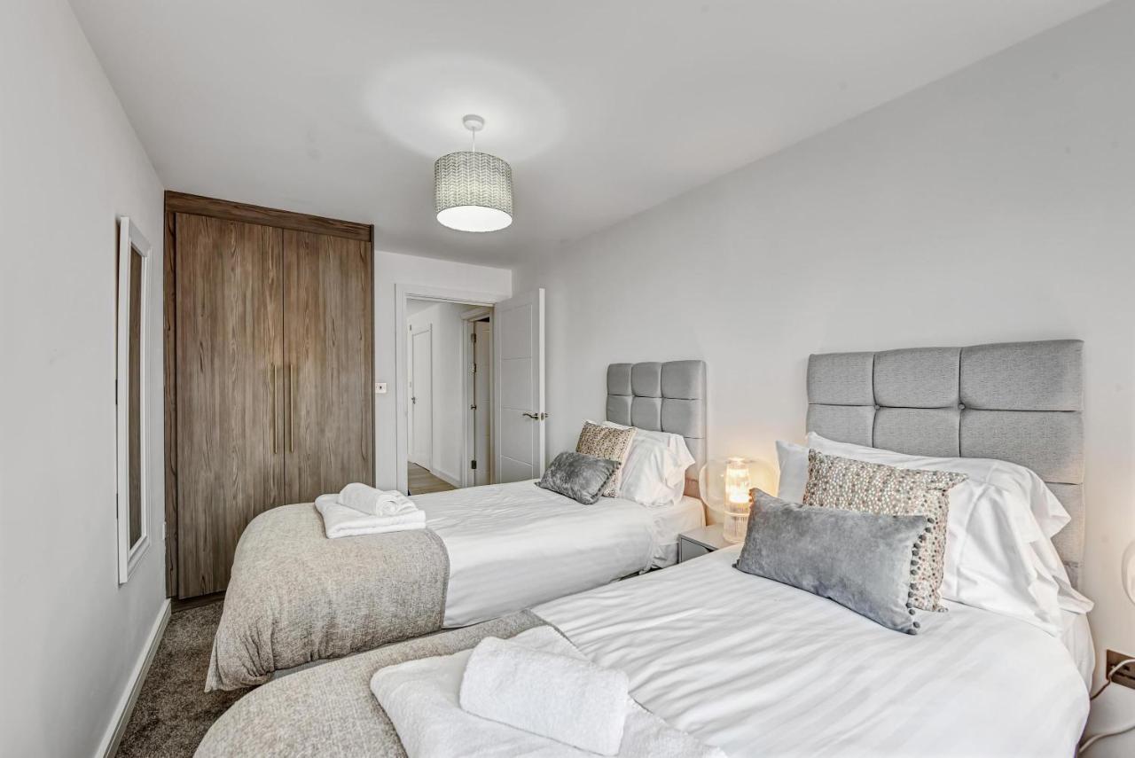 St Martins 2 Bedroom Apartments In Ruislip By 360 Stays Exterior foto