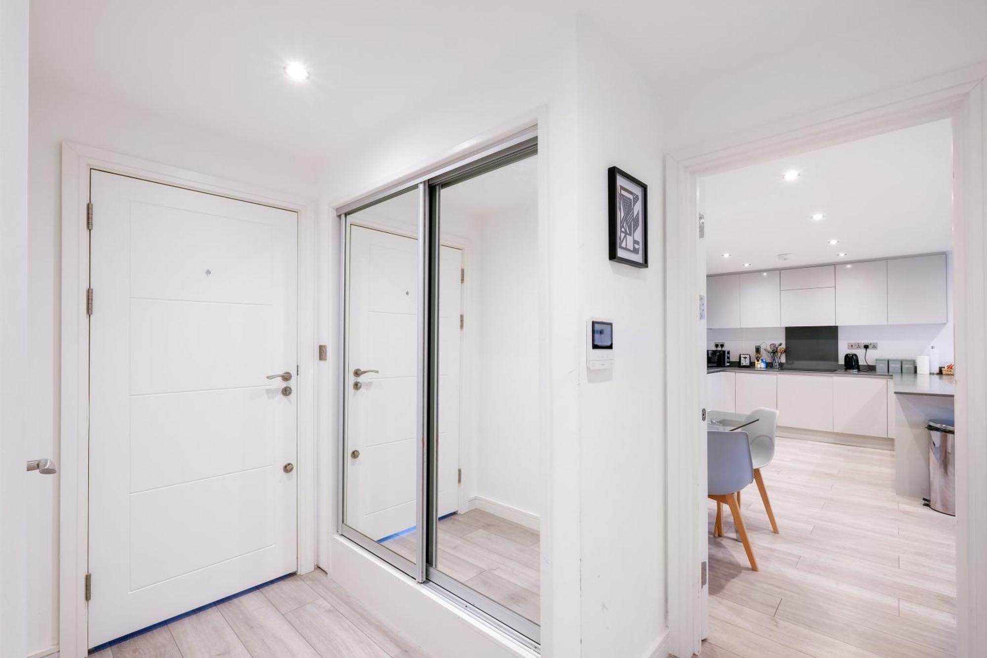 St Martins 2 Bedroom Apartments In Ruislip By 360 Stays Exterior foto